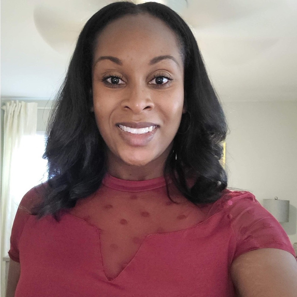 Meet your Posher, Cristine